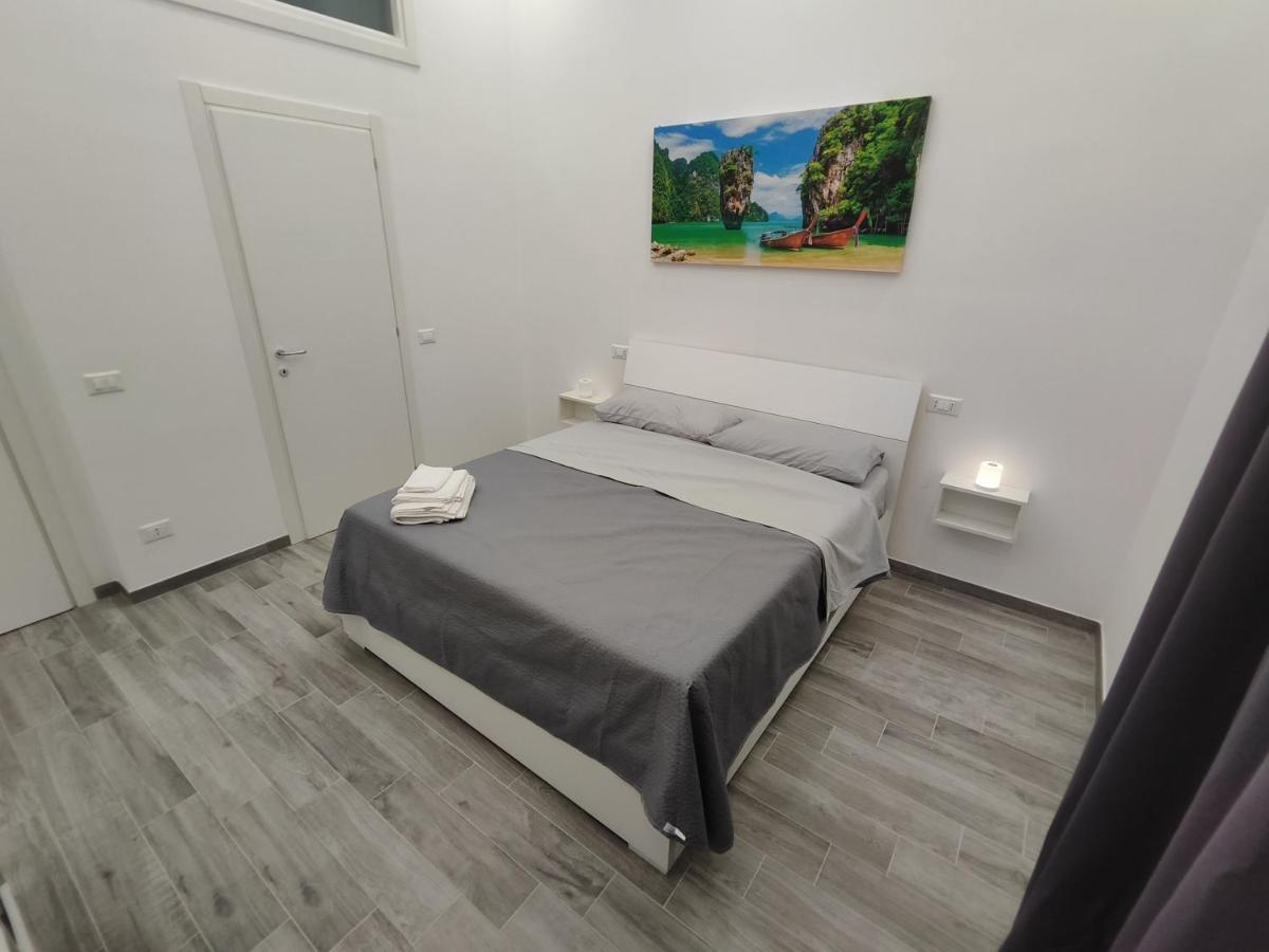B&B Il Regno Delle Due Sicilie Napels Buitenkant foto